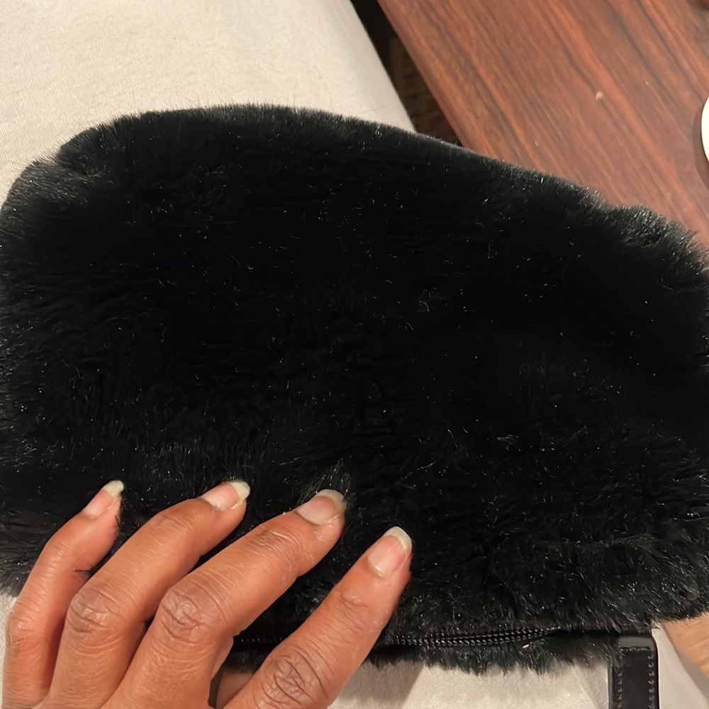 Fur clutch